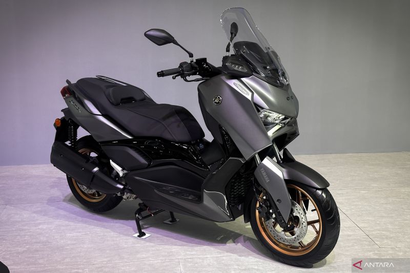 spesifikasi-dan-fitur-yamaha-xmax-baru-yang-harganya-tembus-rp75-juta