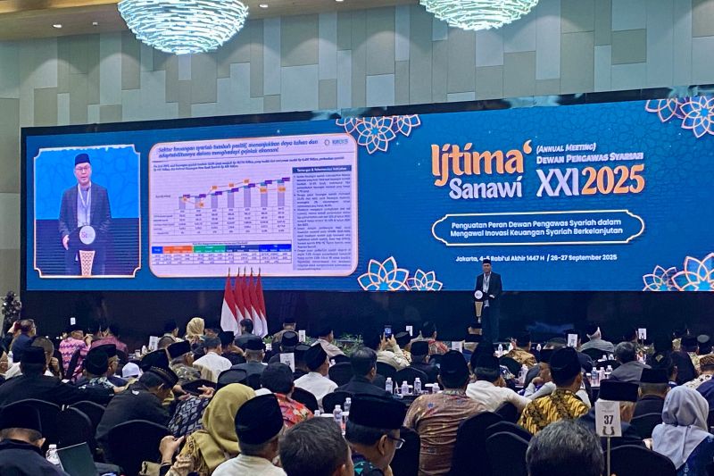 kneks-dorong-optimalisasi-peran-industri-keuangan-syariah-untuk-sbsn