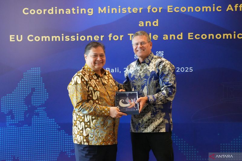 mercedes-benz-nilai-ieu-cepa-memperluas-perdagangan-otomotif-ri-eropa