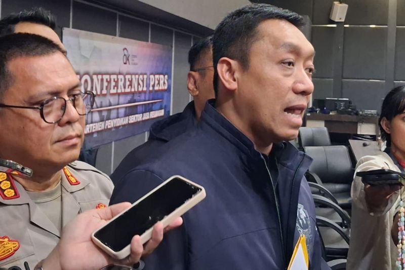 polri-pemulangan-adrian-butuh-waktu-karena-punya-izin-tinggal-di-doha