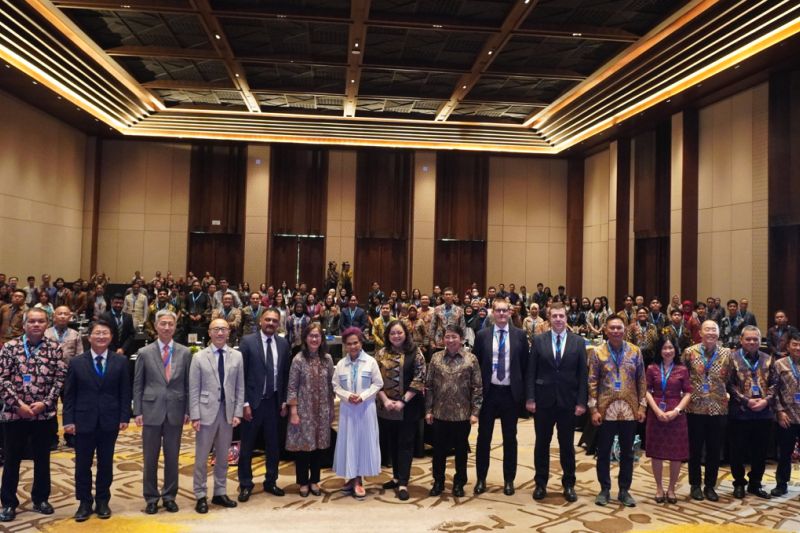 bi-penguatan-ekosistem-riset-guna-hadapi-geopolitik-disorot-di-bmeb