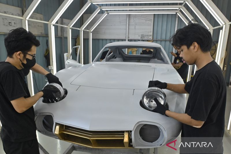melihat-produksi-replika-mobil-klasik-seharga-miliaran-rupiah-di-bali