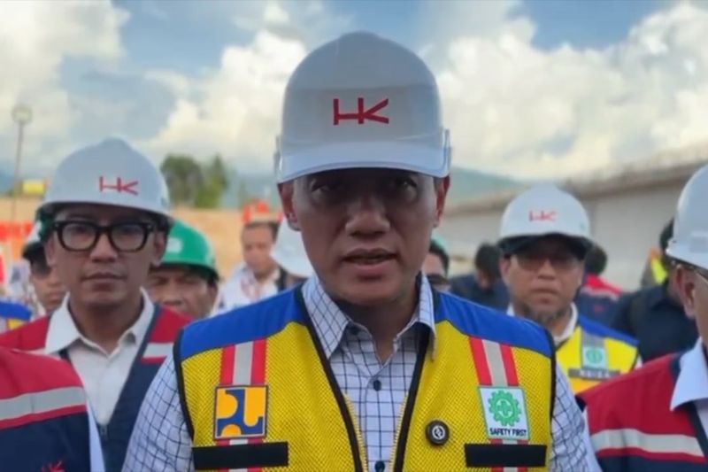 ahy-minta-pemangku-kepentingan-bereskan-lahan-tol-padang-pekanbaru