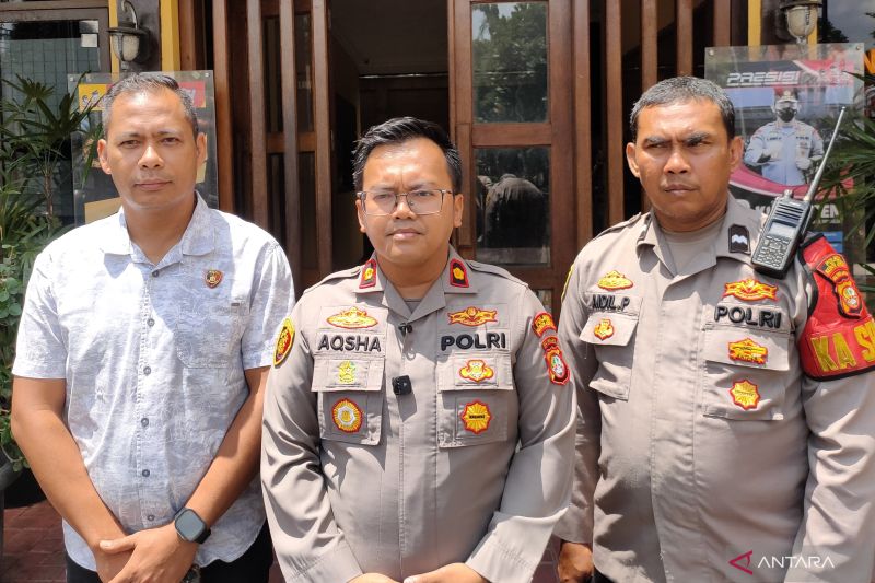 kasus-penikaman-lansia-di-jakbar-pelaku-sengaja-beli-pisau-baru