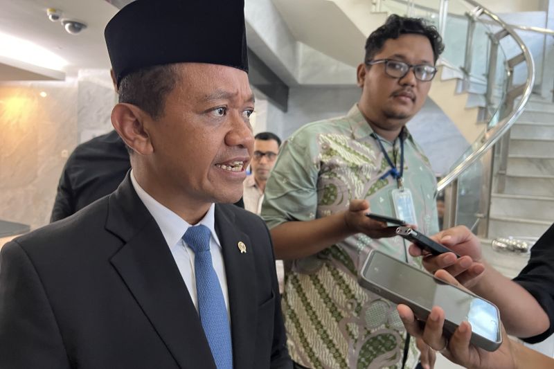 digugat-karena-bbm-langka-menteri-bahlil-kami-hargai-proses-hukum
