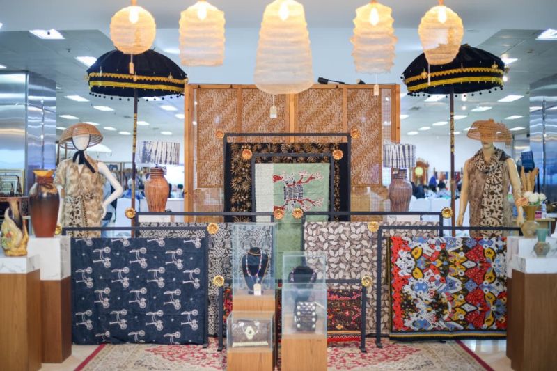 kementerian-umkm-rayakan-hari-batik-dengan-perkuat-ekosistem-usaha