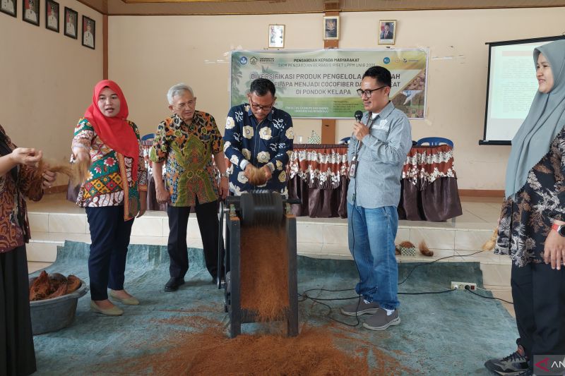 unib-bangun-pengolah-limbah-sabut-kelapa-jadi-cocopeat-bagi-masyarakat