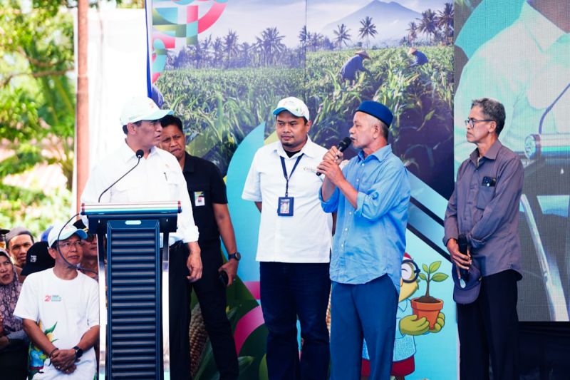 mentan-tegaskan-pemerintah-komitmen-jaga-kesejahteraan-petani