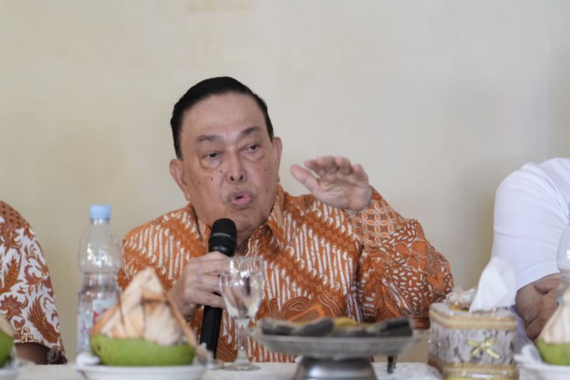 wagub-ajak-investor-kembangkan-industri-kelapa-di-sulbar