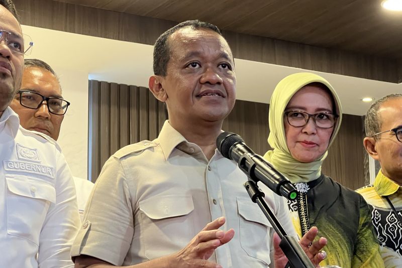 menteri-bahlil-tegaskan-tugas-pemerintah-jamin-ketersediaan-stok-bbm
