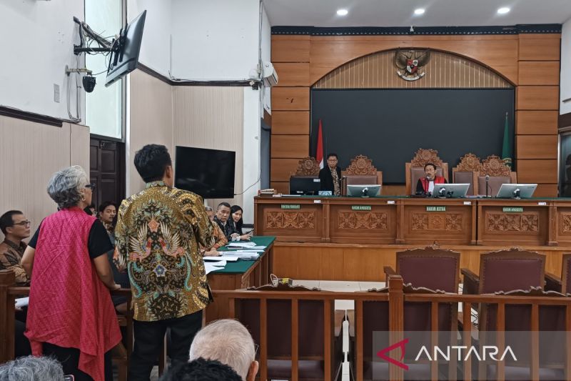 belasan-tokoh-ajukan-amicus-curiae-pada-sidang-praperadilan-nadiem