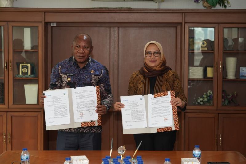 pelni-hadirkan-hotel-terapung-dukung-perayaan-satu-abad-teluk-wondama