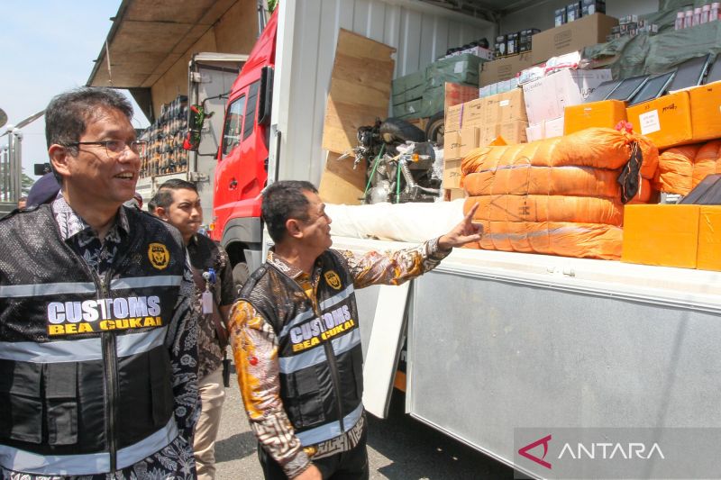 purbaya-siap-tindak-tegas-oknum-bea-dan-cukai-yang-hambat-umkm