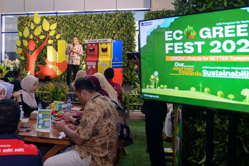 pgn-bagikan-1400-bibit-tanaman-dorong-budaya-hidup-hijau