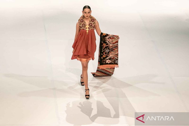 10-motif-batik-paling-populer-dari-berbagai-daerah-di-indonesia