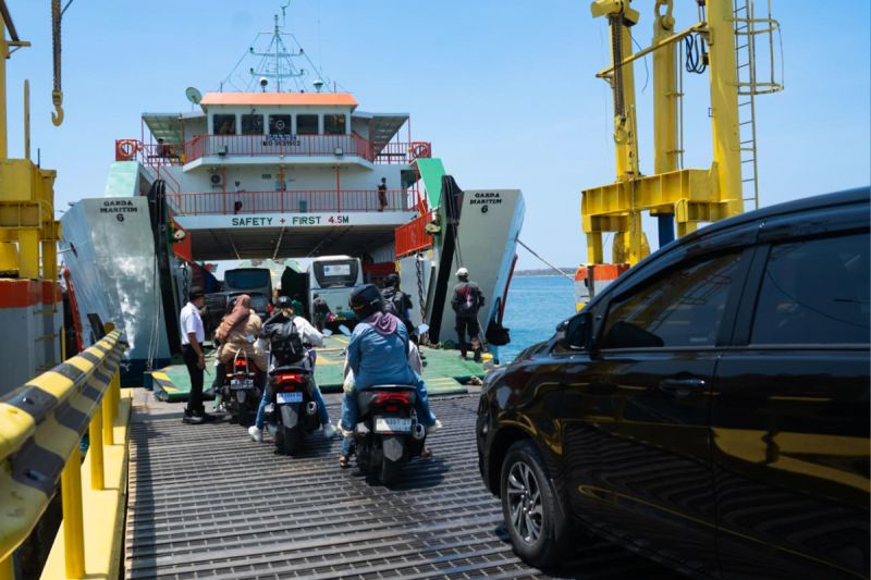 asdp-perkuat-lintasan-kayangan-pototano-dorong-wisata-logistik-ntb