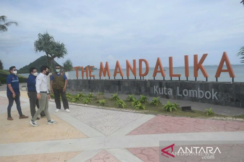 menpora-jumlah-penonton-motogp-mandalika-tembus-142-ribu-orang