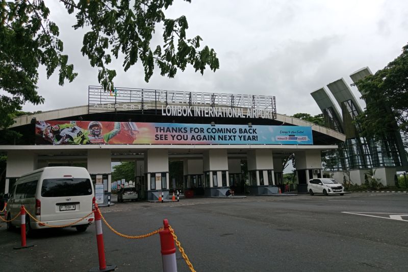 penerbangan-di-bandara-lombok-tidak-terdampak-letusan-gunung-lewotobi
