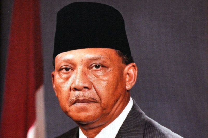 profil-umar-wirahadikusumah-sosok-wakil-presiden-ri-ke-4