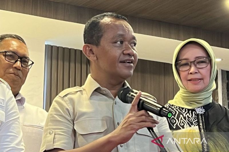 ekonomi-kemarin-divestasi-freeport-hingga-usulan-soal-gaji-pns-daerah