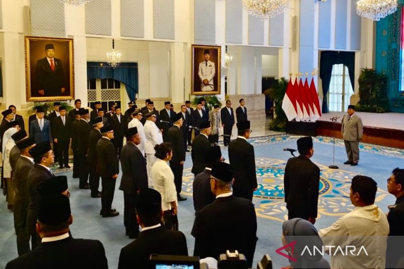 prabowo-lantik-aminuddin-maruf-tedi-bharata-wakil-kepala-bp-bumn