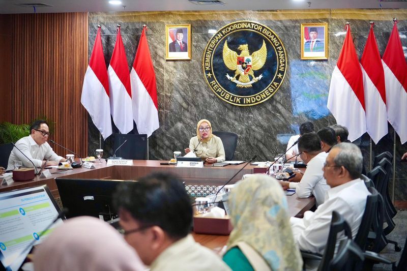 kemenkop-dorong-percepatan-pembangunan-gudang-dan-gerai-kopdes