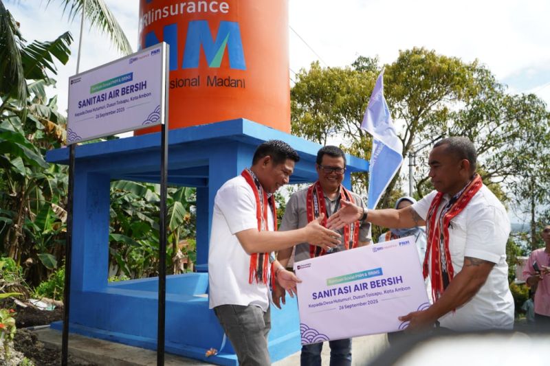 bri-insurance-dan-pnm-menjalankan-aksi-lingkungan-dan-sosial-di-ambon