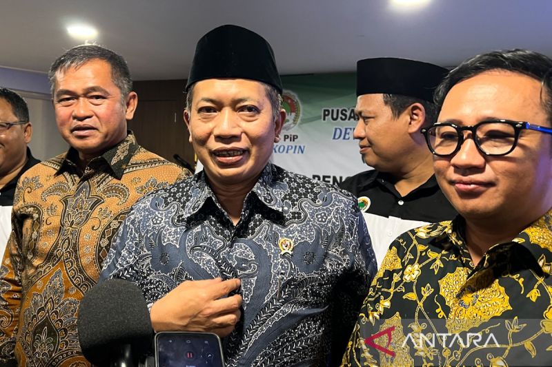 menkop-koperasi-penambang-rakyat-jadi-harapan-baru-ekonomi-daerah