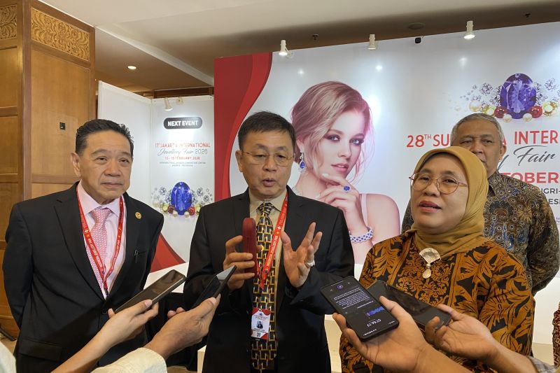 kemenperin-dorong-kinerja-pelaku-industri-perhiasan-dalam-negeri