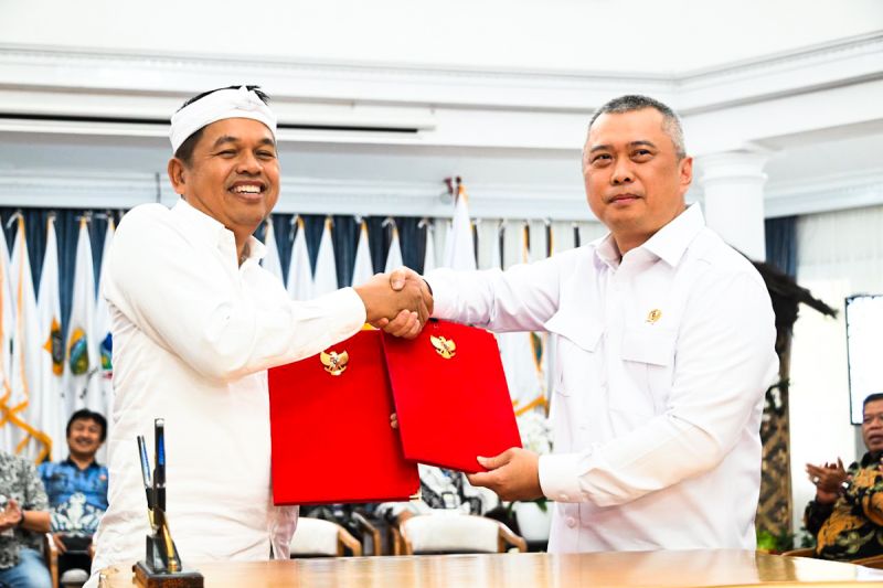 menhub-pastikan-percepat-pengembangan-sistem-perkeretaapian-jabar