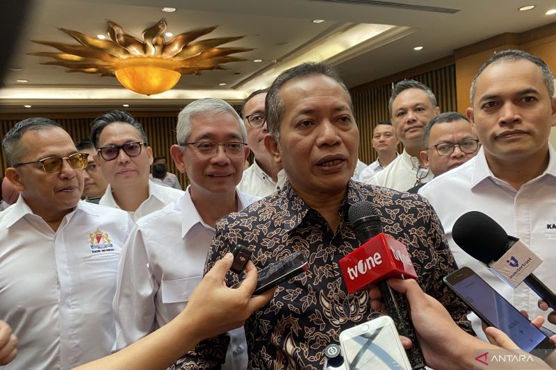 pemerintah-finalisasi-inpres-pembangunan-gudang-dan-gerai-kopdes