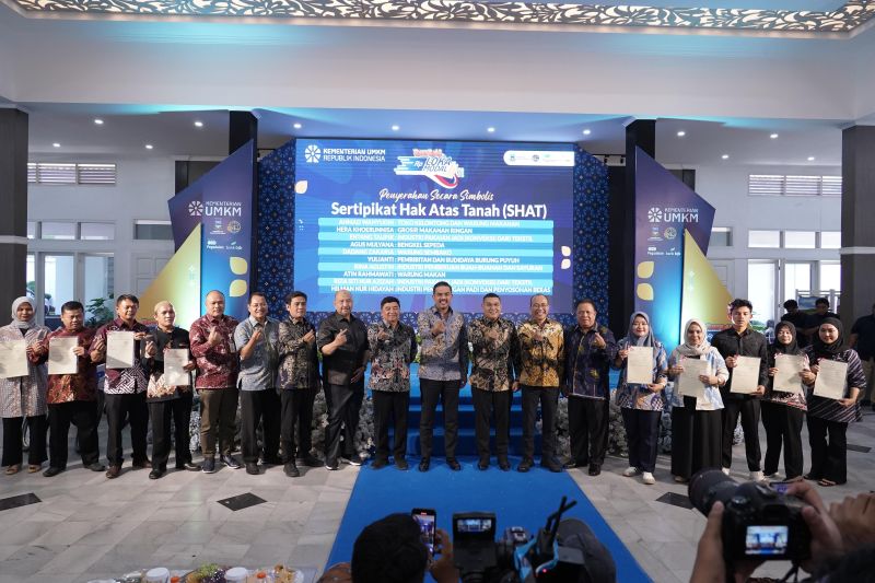 kemen-atr-ptsl-untuk-berikan-masyarakat-kepastian-hukum-atas-tanah