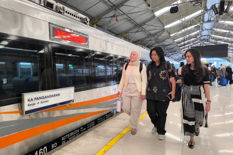 KAI Group Layani 369 Juta Pelanggan: Kepercayaan Publik Menguat, Mobilitas dan Ekonomi Hijau Bergerak Maju