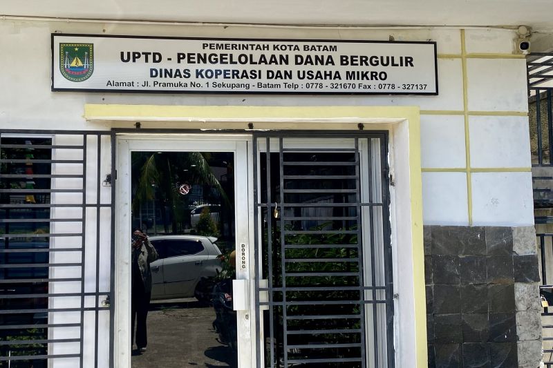 diskum-batam-salurkan-rp29-miliar-dana-bergulir-untuk-28-pelaku-umk