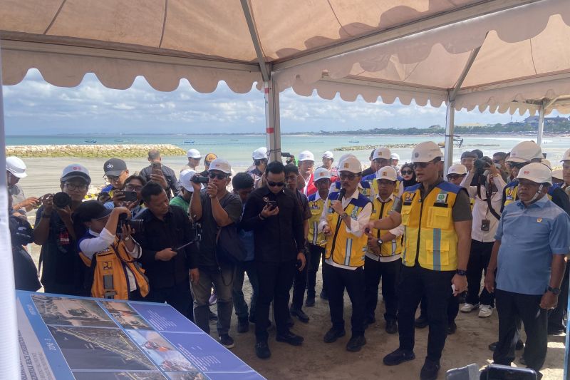 menko-ipk-sebut-proyek-pemecah-ombak-kuta-rampung-akhir-2026