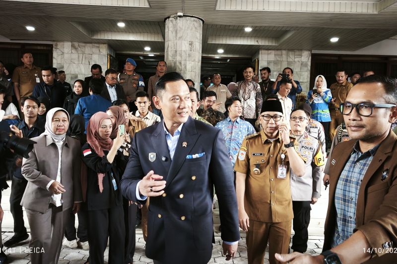 ahy-kebutuhan-anggaran-perbaikan-jalan-harus-terus-dipersiapkan