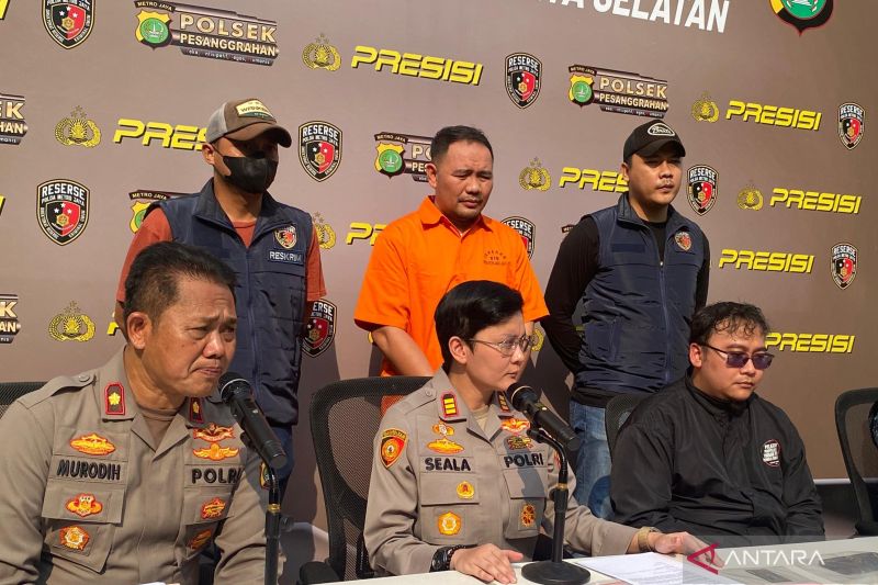 pelaku-gelapkan-dana-perusahaan-dealer-motor-di-jaksel-untuk-pinjol