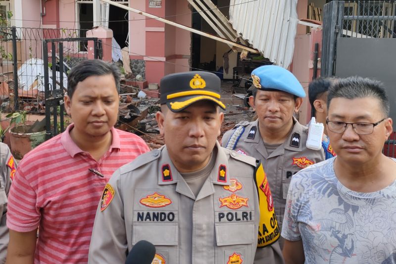 tim-puslabfor-polri-diterjunkan-ke-lokasi-ledakan-gas-di-cengkareng