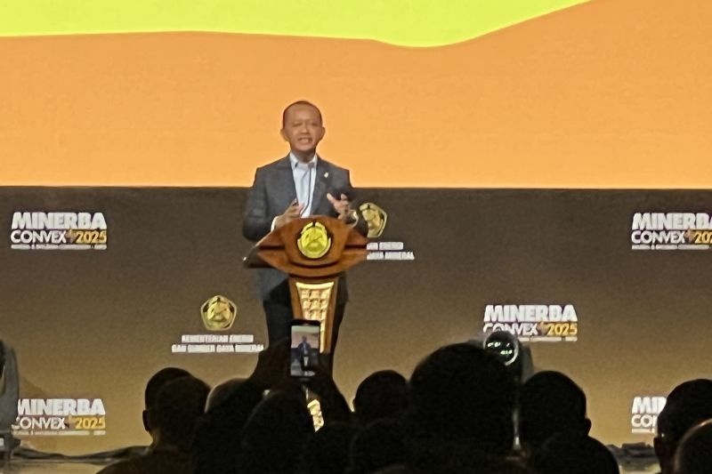 menteri-esdm-4-dari-190-iup-yang-dibekukan-sudah-dibuka