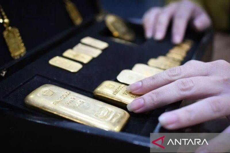 ekonom-proyeksikan-harga-emas-dunia-tembus-ratusan-juta-rupiah-di-2030