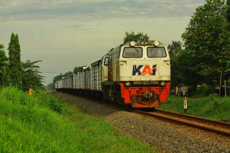 Hari Pangan Sedunia 2025: KAI Perkuat Rantai Pangan Nasional Lewat Angkutan Pupuk dan Logistik Hijau