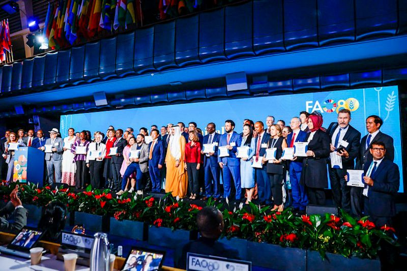 kementan-ri-raih-penghargaan-fao-atas-kontribusi-pada-pertanian-dunia