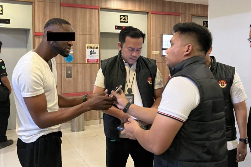 imigrasi-jakpus-telah-deportasi-97-wna