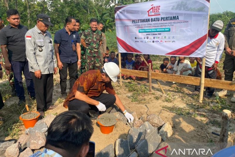 pemkab-oku-timur-bangun-gerai-koperasi-merah-putih