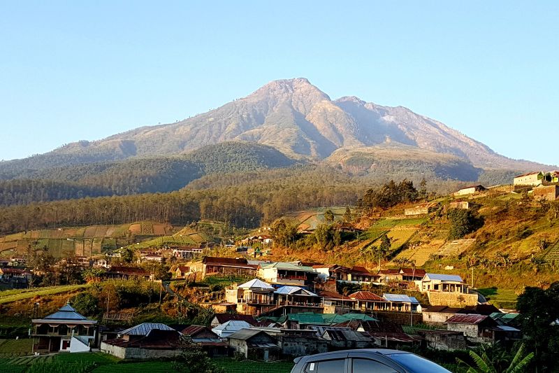 pemerintah-tegaskan-gunung-lawu-tidak-termasuk-wkp-panas-bumi