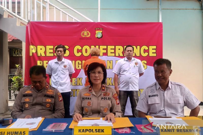 pacar-nekat-bakar-rumah-mantan-di-jagakarsa-karena-tak-rela-putus