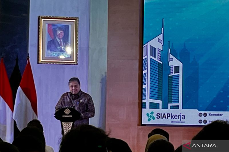 airlangga-magang-nasional-jembatani-gap-dunia-pendidikan-kerja