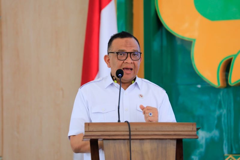wamenaker-pelatihan-berbasis-kebutuhan-industri-kunci-penyerapan-sdm