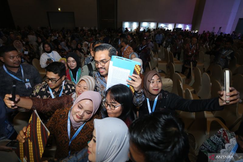 menteri-umkm-menargetkan-kur-sektor-produksi-2026-capai-62-persen