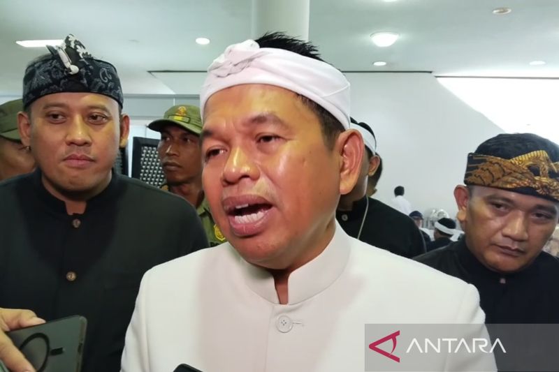 dedi-bantah-jabar-endapkan-apbd-di-deposito-dan-usul-menkeu-buka-data